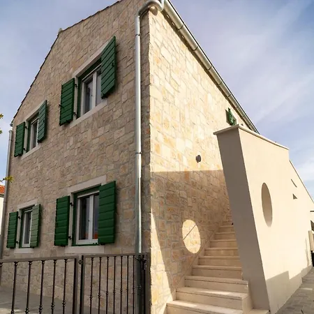 Pietra Lucente Privlaka (Zadar)
