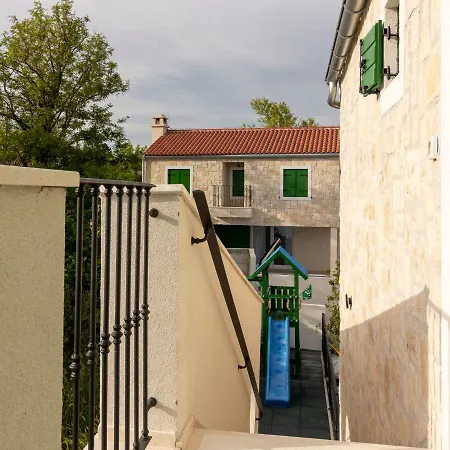 Villa Pietra Lucente